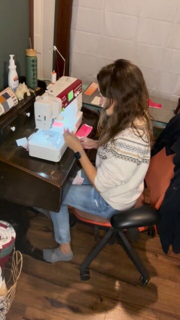 This was one of those quilts where I just trusted the process and kept sewing. Rough cut diamonds quilt pattern + an I heart Ombré jelly roll = perfection! If you prefer Chain piecing that keeps moving and doesn’t feel fussy, this pattern is a fun one! 
#roughcutdiamondsquilt #quiltingreels #jellyrollquilt #modernquilt #quiltinglife