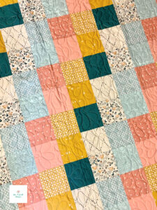 Free Patchwork quilt pattern pastel colored squares